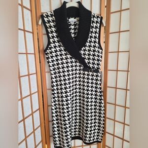 NWT CALVIN KLEIN BLACK/WHITE HOUNDSTOOTH KNIT SLEEVELESS SHEATH DRESS SIZE SMALL